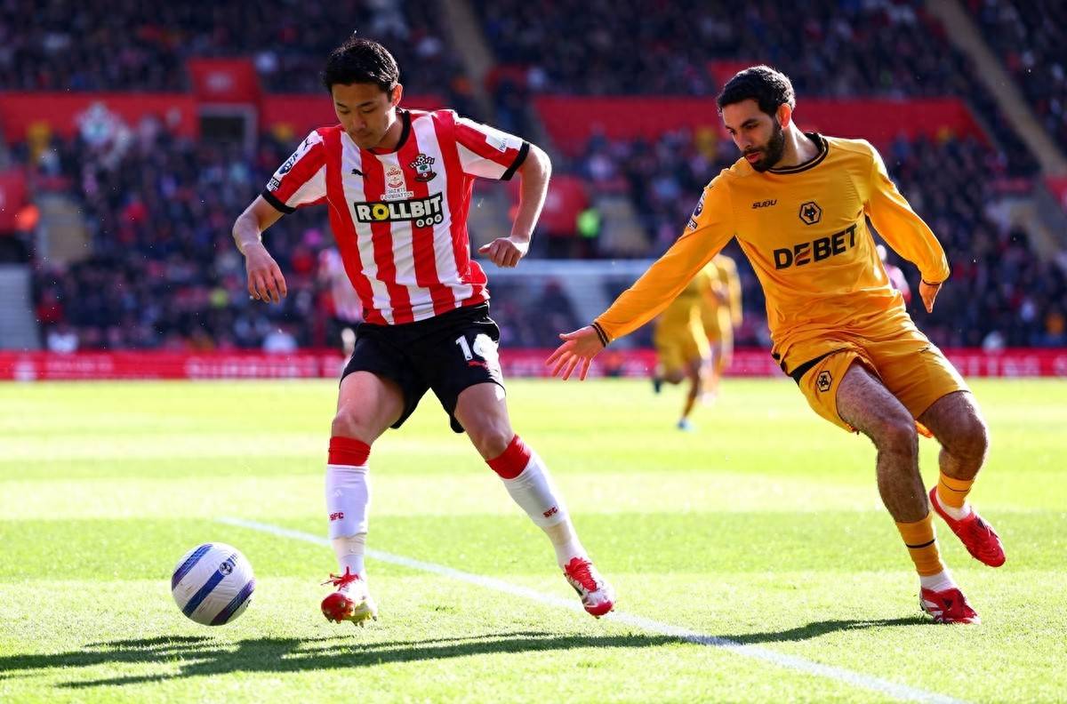 开云体育链接-包含南安普顿客场战平水晶宫，客场不败纪录继续保持的词条