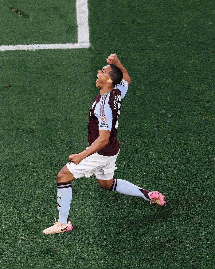 开云体育app下载-阿斯顿维拉主场力克华沙竞技，继续领先