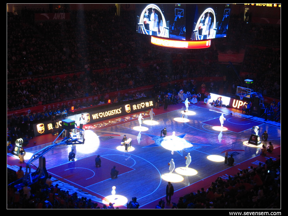 开云体育下载-韩国篮球联赛举办明星球员表演赛