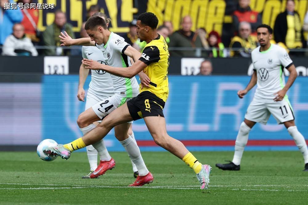 沃尔夫斯堡战术不顺,教练组亟待调整 沃尔夫斯堡战术不顺,教练组亟待调整