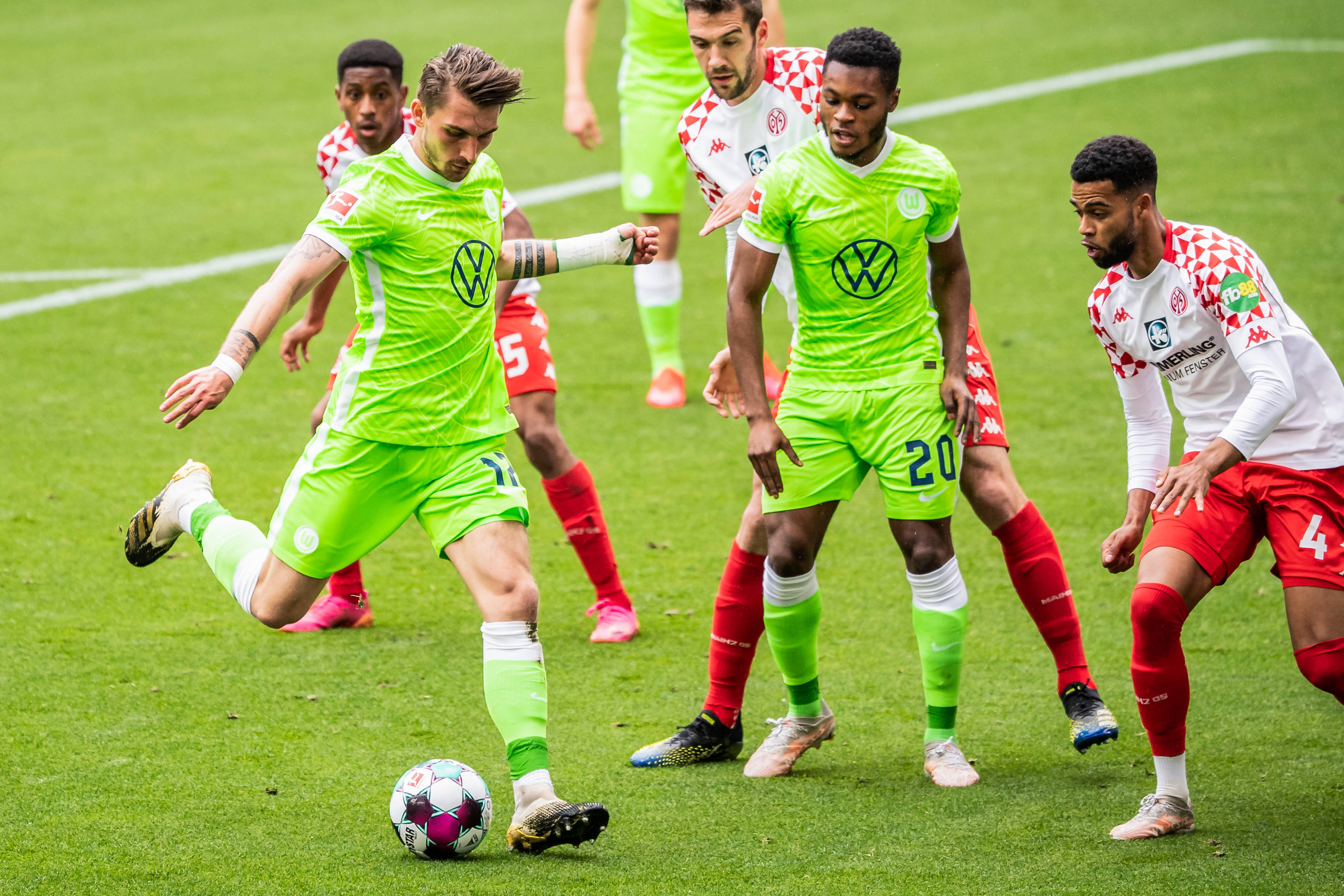 沃尔夫斯堡客场取胜,赢得关键三分的简单介绍 沃尔夫斯堡客场取胜,赢得关键三分的简单介绍