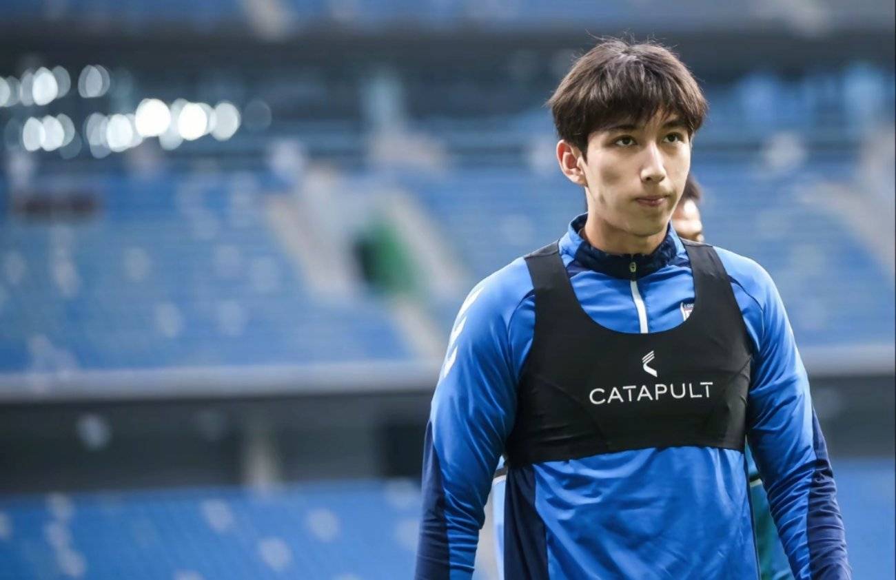 开云体育app下载-大连队小将崭露头角，成为关注焦点