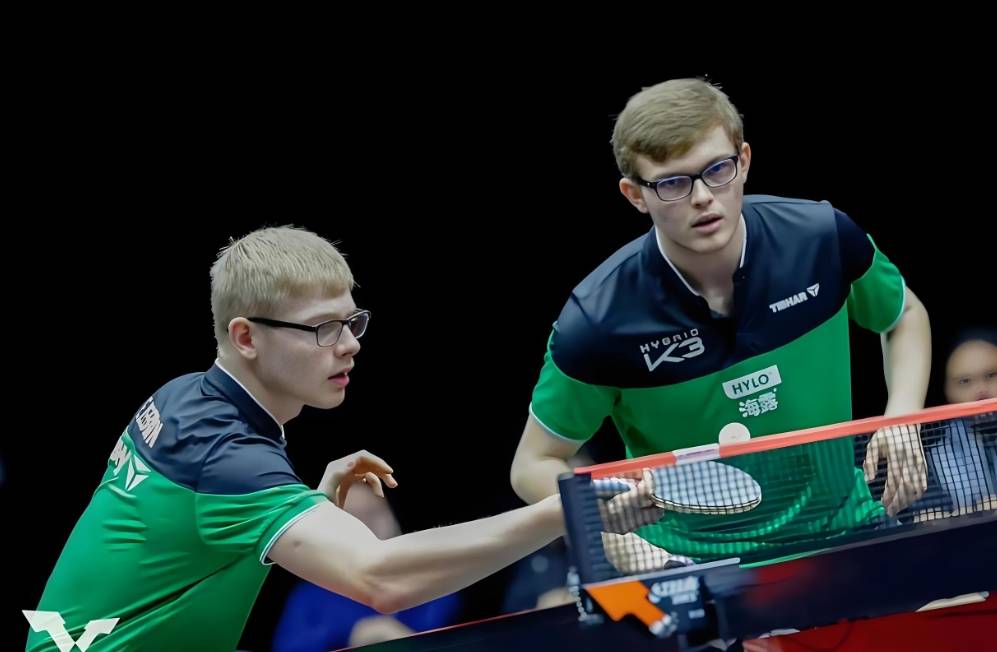 法国选手在比赛中展现出色技艺轻松获胜 法国选手在比赛中展现出色技艺轻松获胜