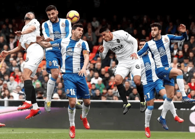 开云体育官方入口-关于乌迪内斯轻松赢球，连胜势如破竹的信息