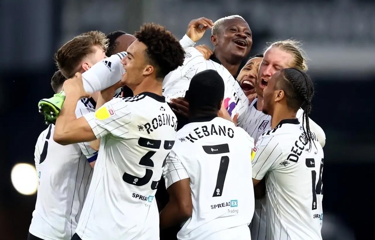 开云体育-包含富勒姆门将神勇，帮助球队客场保持不败的词条