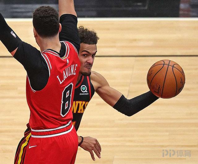 老鹰客场大胜公牛,焕发士气的简单介绍 老鹰客场大胜公牛,焕发士气的简单介绍