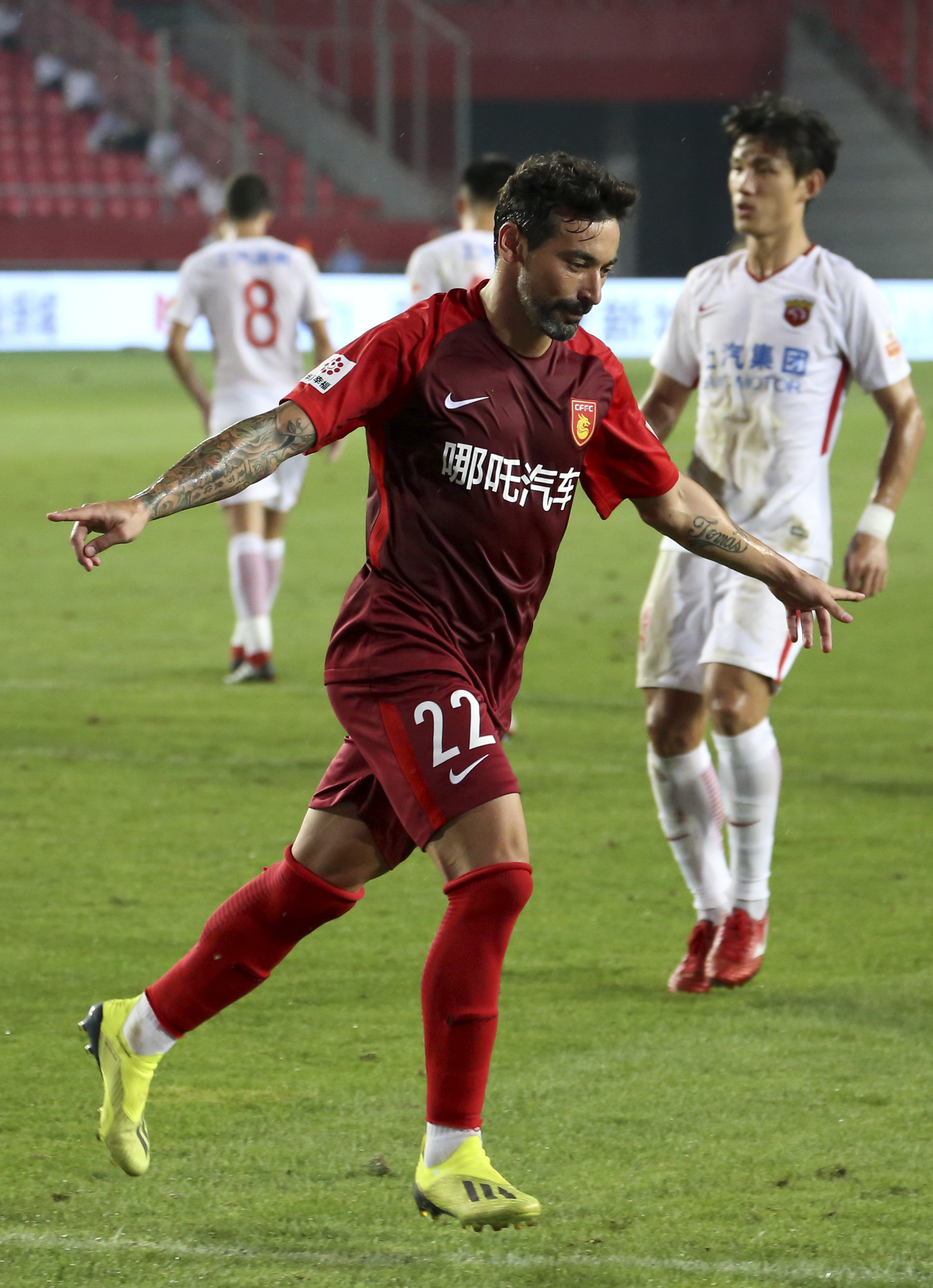 开云体育app-包含苏宁战华夏幸福，冲超激烈战役的词条