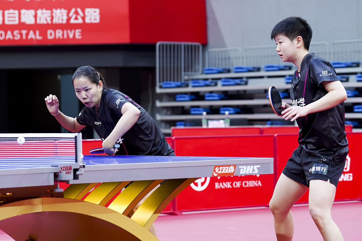 精湛球艺的表现令人惊叹不已 精湛球艺的表现令人惊叹不已