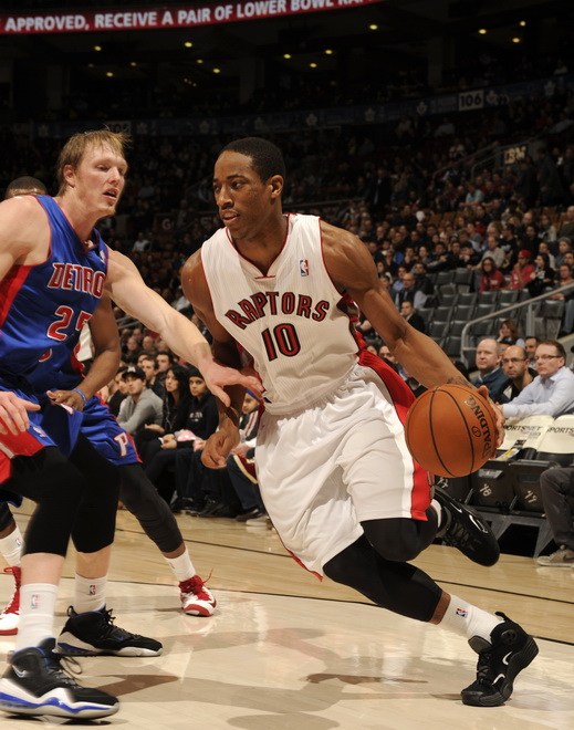 猛龙队主场凭借多点开花，稳擒对手的简单介绍