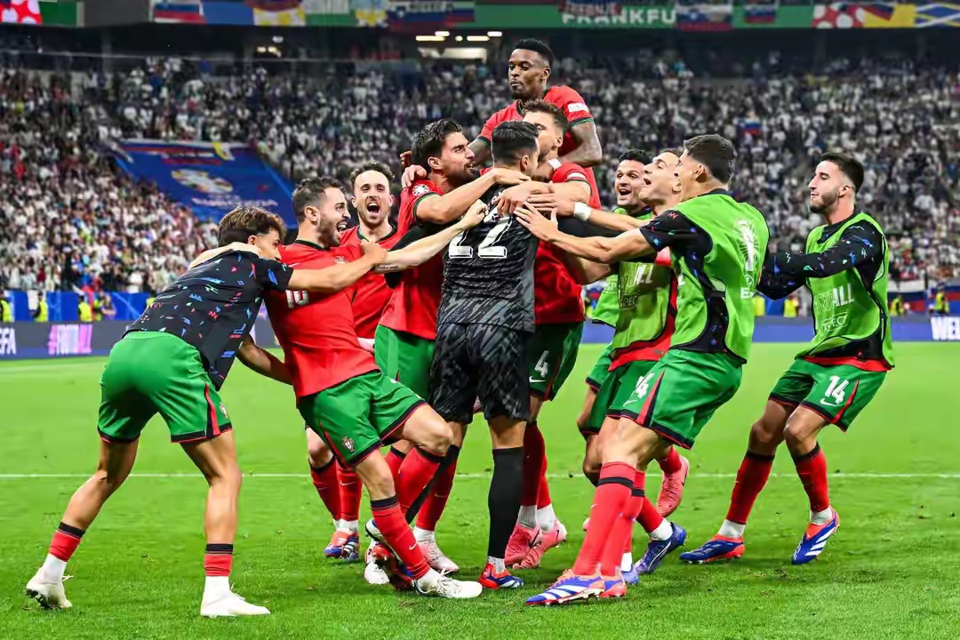 开云体育入口-顶级俱乐部足球赛场精彩连连的简单介绍